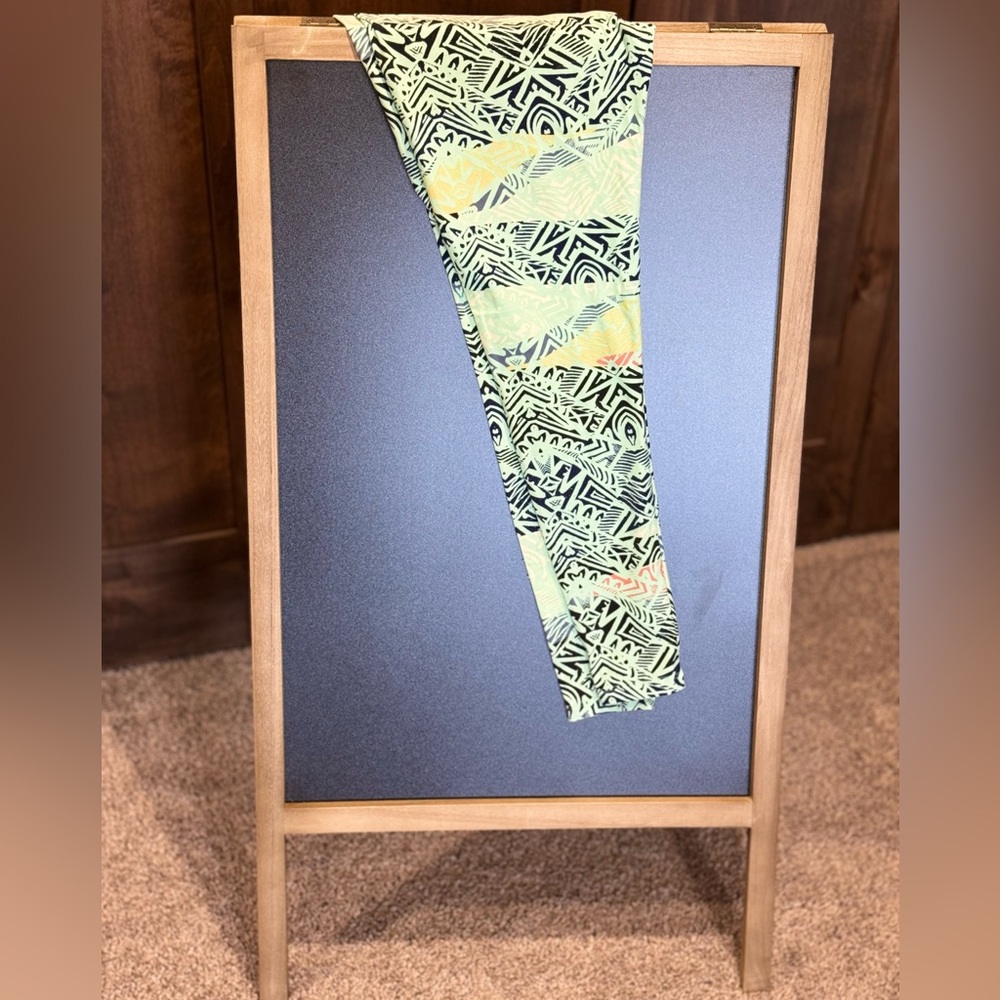Great condition LuLaRoe leggings TC